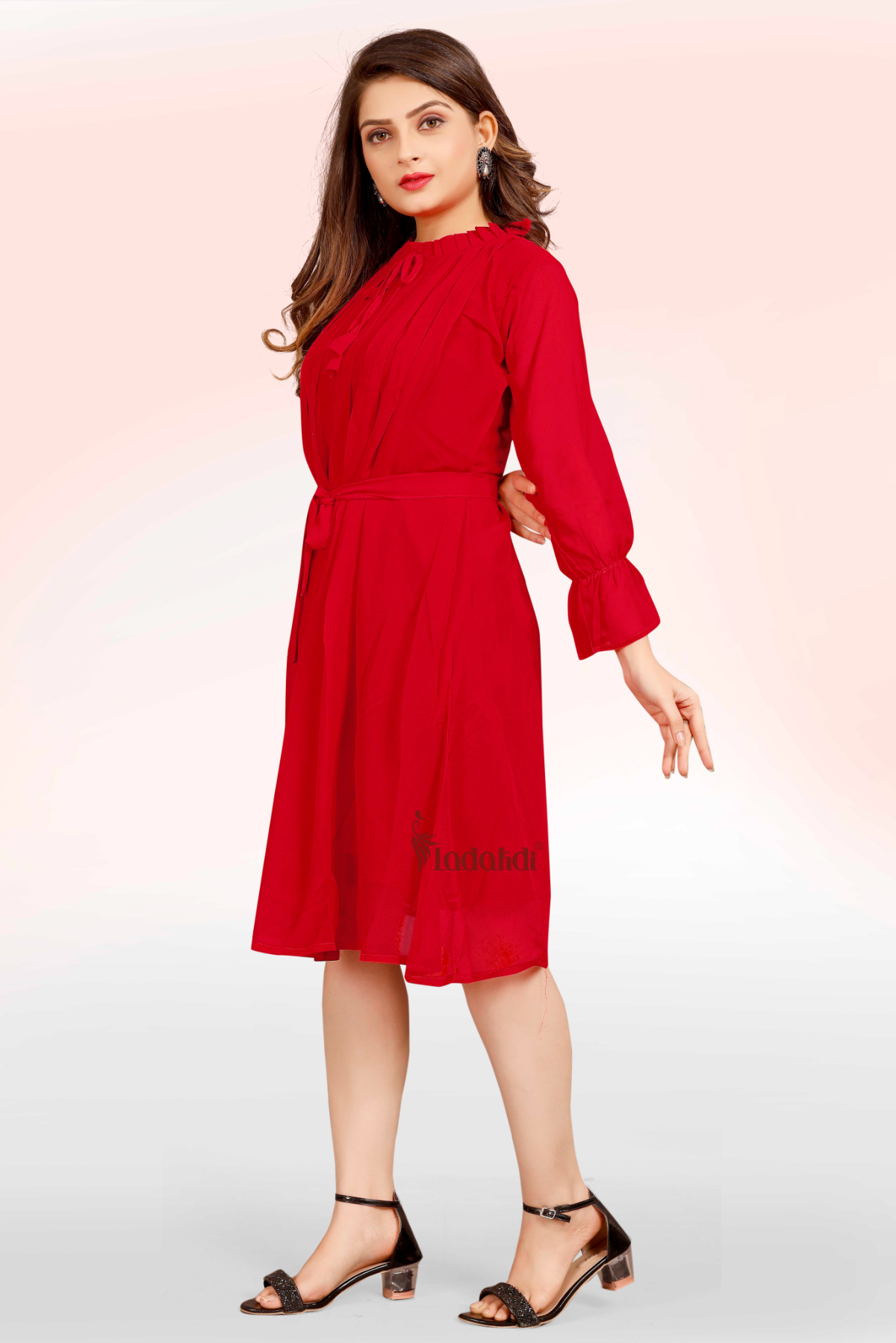 Plain red one piece dress at best price in Surat | ID: 23100800297